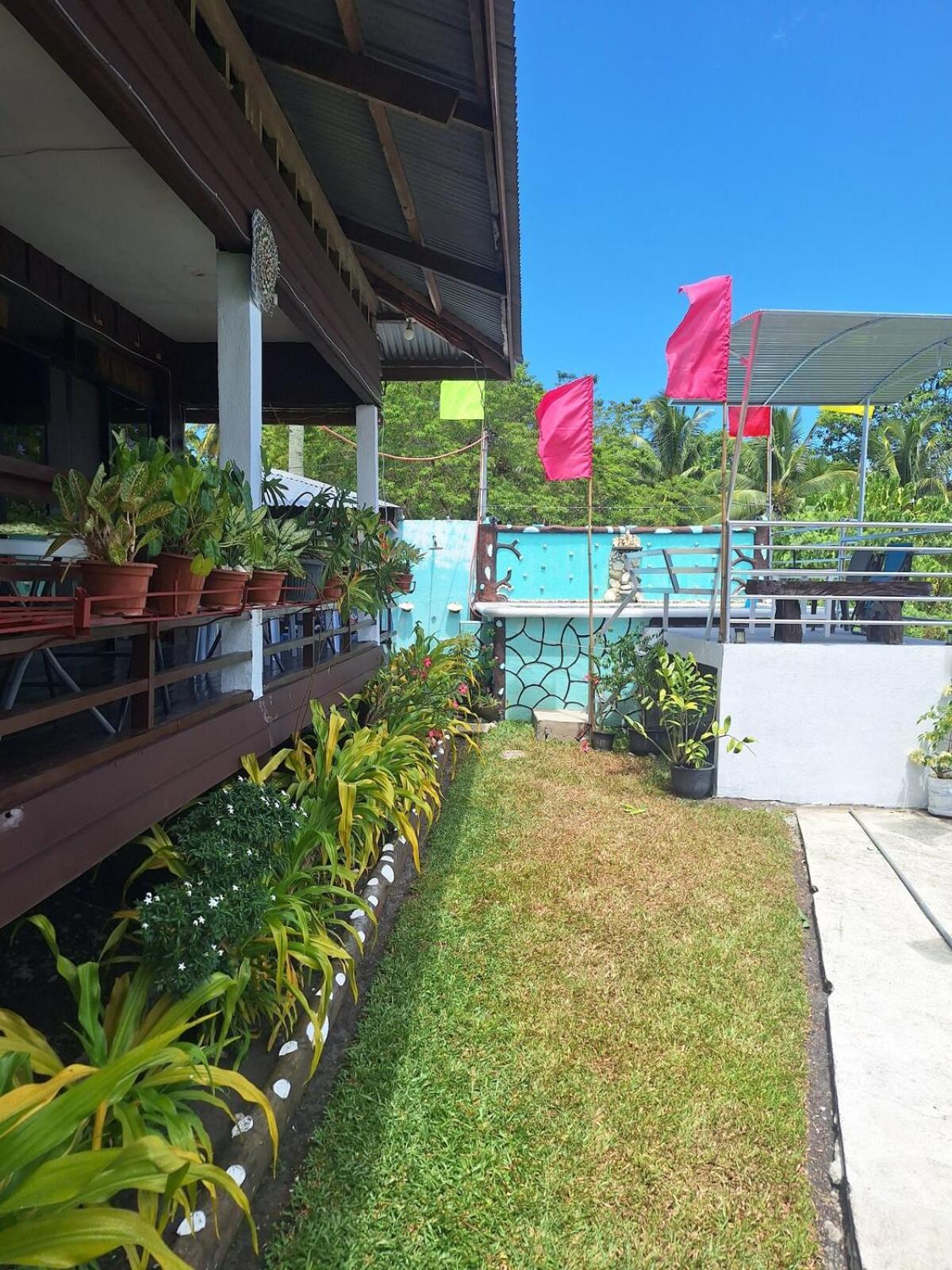 Island Samal Overlooking View House With Swimming Pools San Antonio  Екстер'єр фото