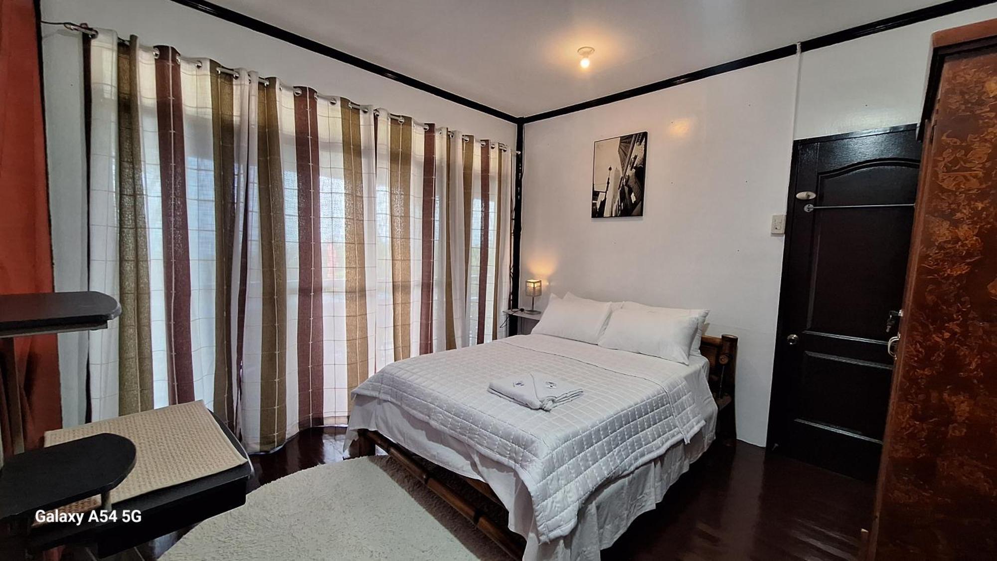 Island Samal Overlooking View House With Swimming Pools San Antonio  Екстер'єр фото