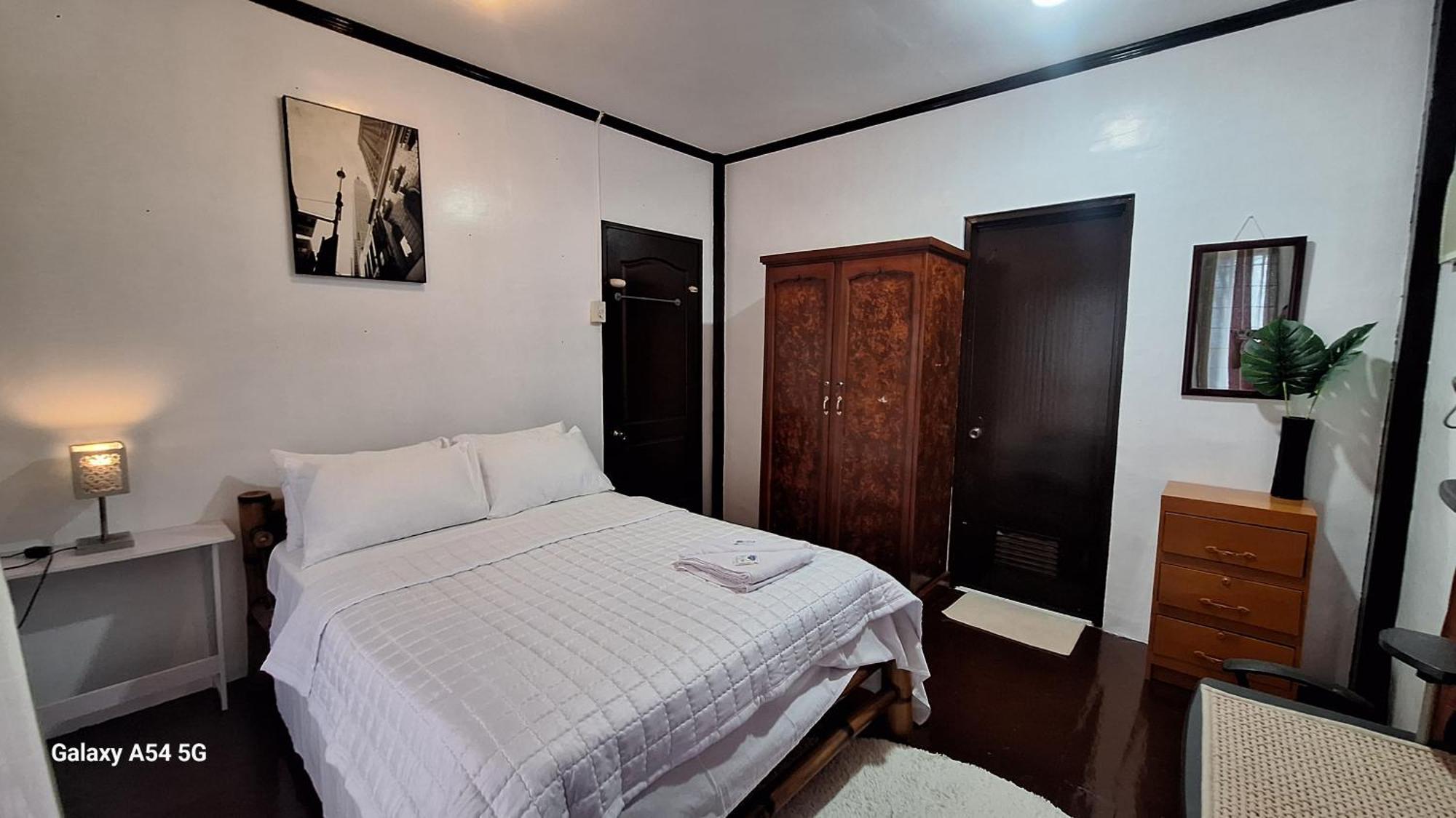 Island Samal Overlooking View House With Swimming Pools San Antonio  Екстер'єр фото